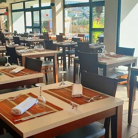 Grupotel Revoli Lägenhetshotell 4*