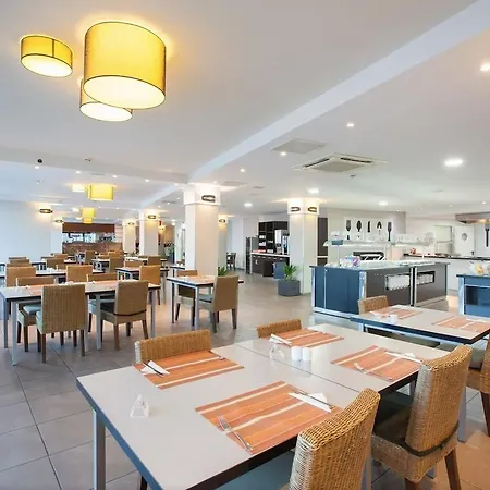 Revoli Apartahotel