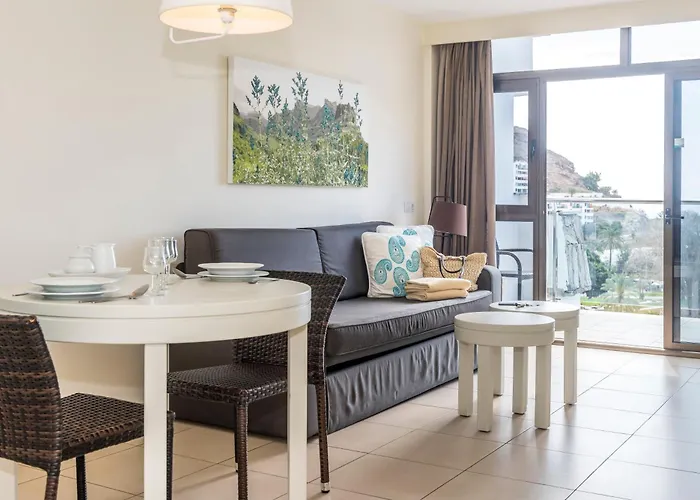 Grupotel Revoli Aparthotel