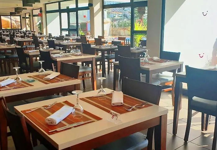 Grupotel Revoli Aparthotel 4*