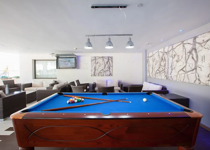 Grupotel Revoli Aparthotel 4*