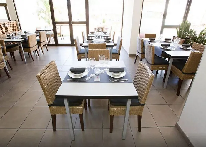 Grupotel Revoli Aparthotel 4*